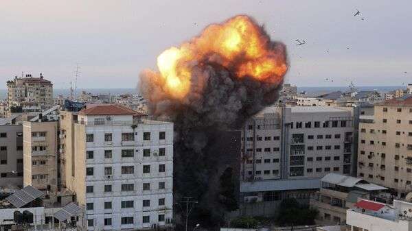 Израильская армия сообщила, что продолжает наносить удары по объектам ХАМАС