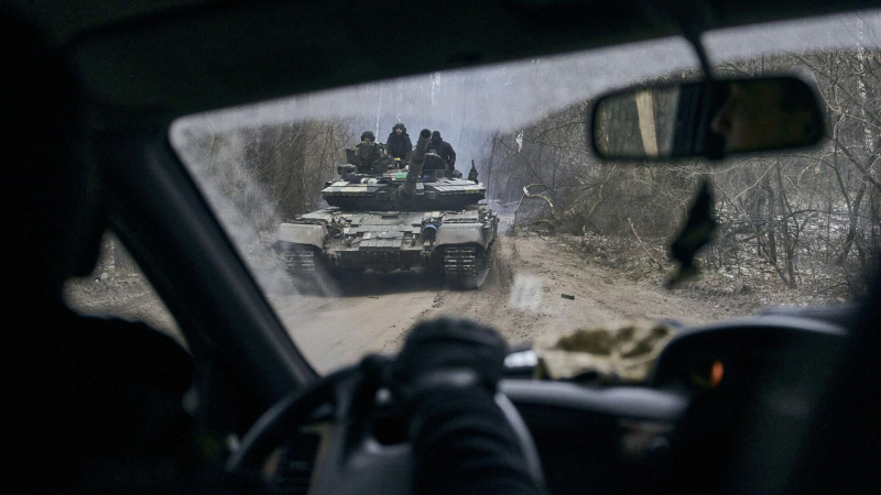 В лесах под Кременной активизировались украинские диверсанты, заявили в ЛНР