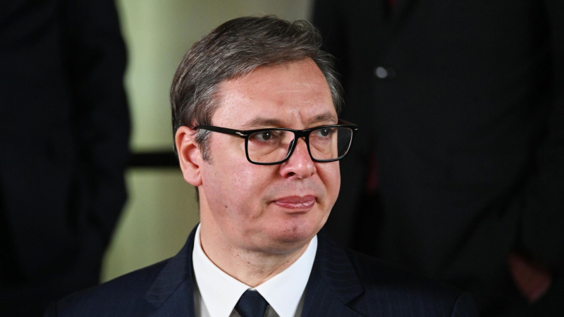 Вучич осудил приговор суда БиГ президенту Додику